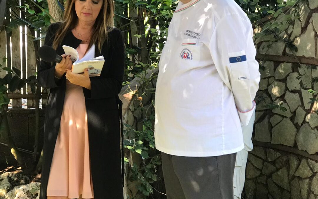 Andrea Lo Popolo intervistato da Camilla Nata durante la presentazione del libro Spremo la mia passione su Rai Uno, a Roma.